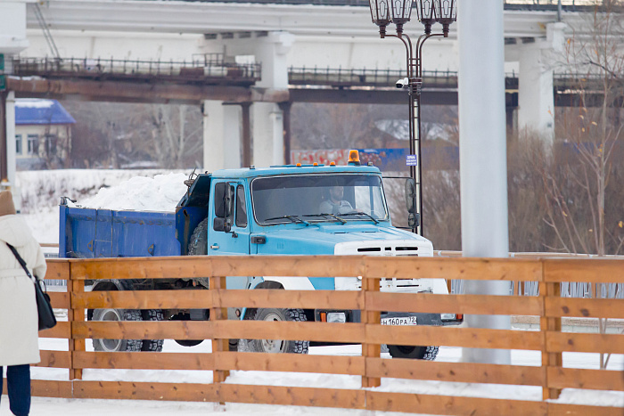 Сравниваем самые большие ледовые катки в Тюмени: у Моста влюблённых, у «Конторы пароходства», у рынка «Михайловский», в экопарке «Затюменский»