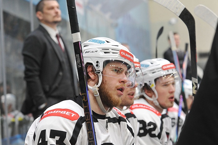 Хоккейный клуб «Рубин» проиграл в Рязани и теперь уступает в серии плей-офф ВХЛ