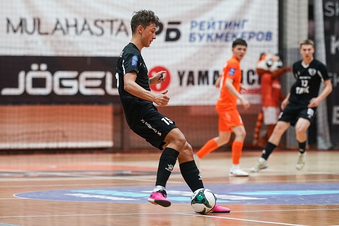 Артём Богданов