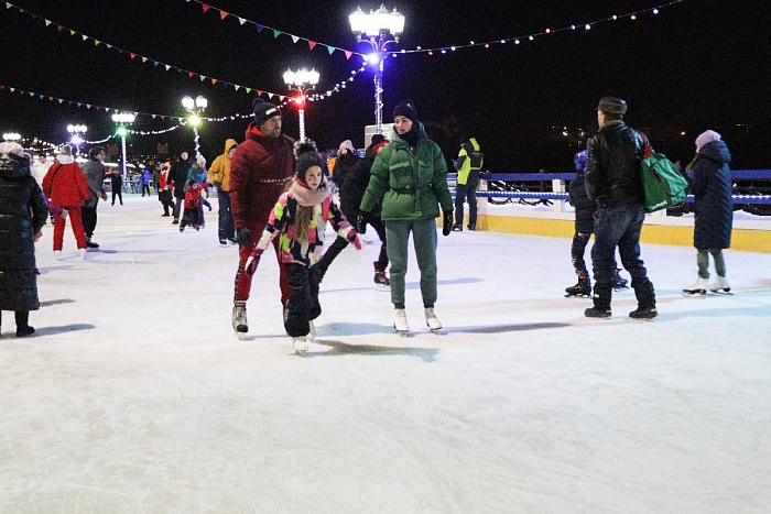 Рядом с МСЧ «Нефтяник» в Тюмени построят крытый каток