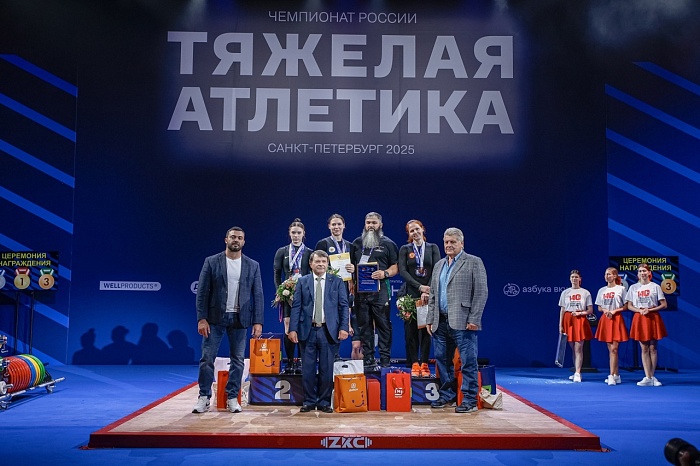 Тюменка Анастасия Анзорова стала чемпионкой России по тяжёлой атлетике