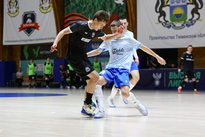 Высшая лига. "Восток". "Тюмень-дубль" - "Факел-ЮКИОР"