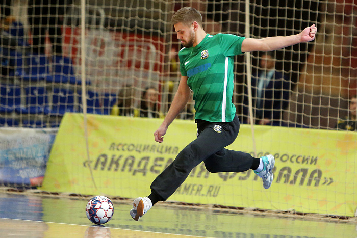 Пятикратный призёр чемпионата России по мини-футболу Сергей Логинов: «Я не вратарь в душе»