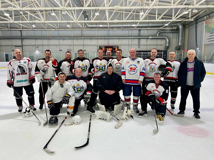 Хоккейная команда «Прогресс» стала чемпионом в любительской лиге