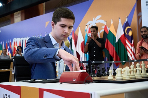 Иван Землянский покидает шахматный Кубок мира