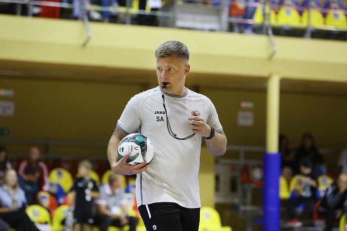 Турнир на призы Тюменской области. "Тюмень" - "Сибиряк"