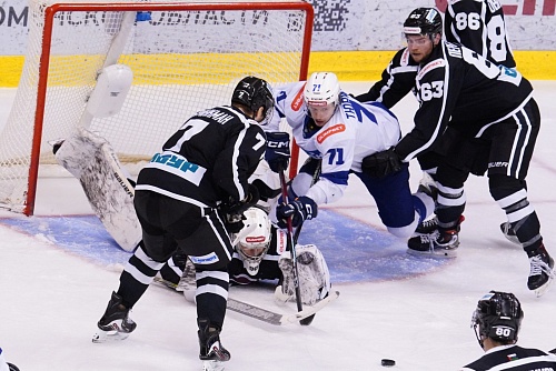 Игрок хоккейного клуба «Рубин» Семён Переляев:«Хочется начать кубковый этап с домашних матчей»