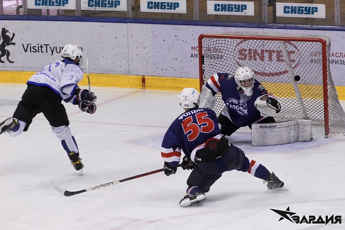 Тюменский «Газовик» ещё раз уступил команде из Новосибирска