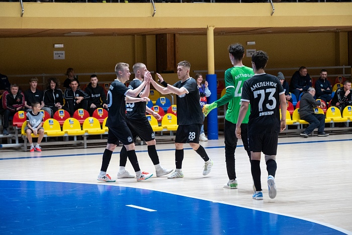 Высшая лига. "Восток". "Тюмень-дубль"- "Норильский никель-2". 7 тур