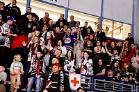 Хоккейный клуб «Рубин» в первом домашнем матче сезона уступил команде из Орска