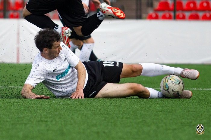 Футбольный клуб «Тюмень» уступил в Саранске «Ротору» из Волгограда