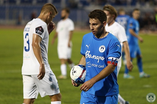 Футболисты «Тюмени» обидно уступили астраханскому «Волгарю»