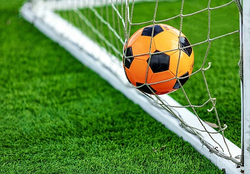 Тюменский клуб «Дерби» удачно начал футбольный турнир в столице Урала