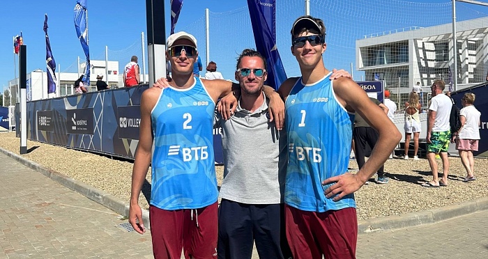 Тюменцы  вышли в плей-офф чемпионата России по пляжному волейболу