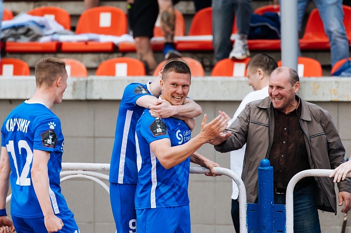 Экс-форвард «Тюмени» Антон Кобялко продлил контракт с новосибирской «Сибирью»