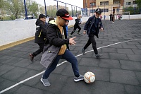 Открытая тренировка с легендарным бомбардиром мини-футбольного клуба «Тюмень» Денисом Абышевым в сквере «Семейный»