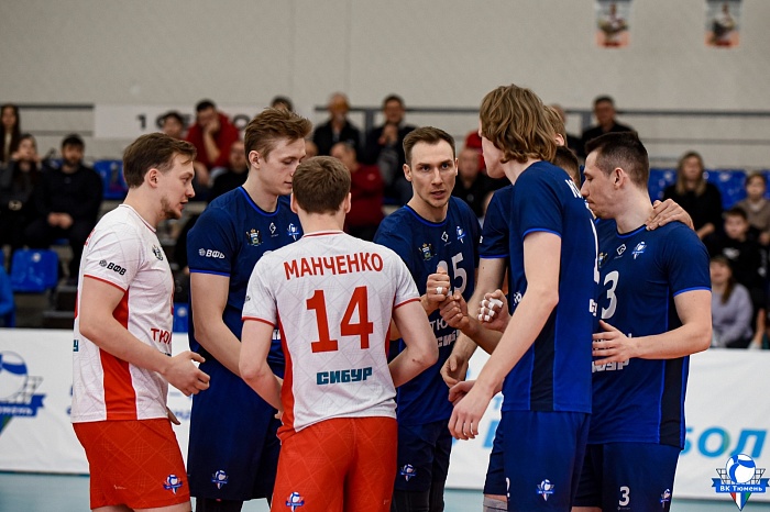 Волейболисты "Тюмени" продолжают лидировать в таблице высшей лиги "А"