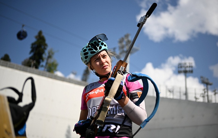 Биатлонистка Анна Грухвина: «Тренироваться в группе Шашилова или в сборной Тюменской области? В принципе, никакой разницы не вижу»