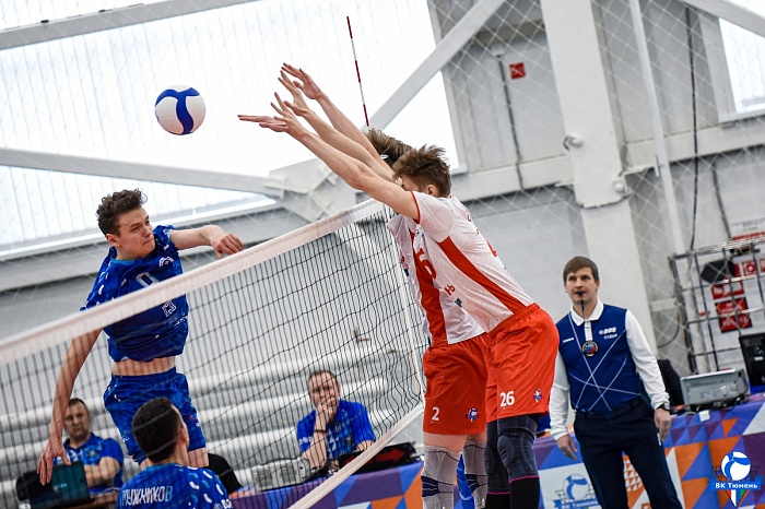Волейболисты «Тюмени» обыграли соперников из Костромы