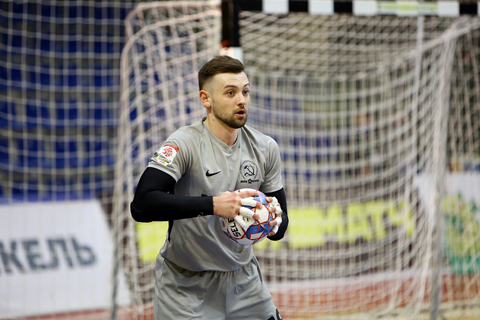 Пятикратный призёр чемпионата России по мини-футболу Сергей Логинов: «Я не вратарь в душе»