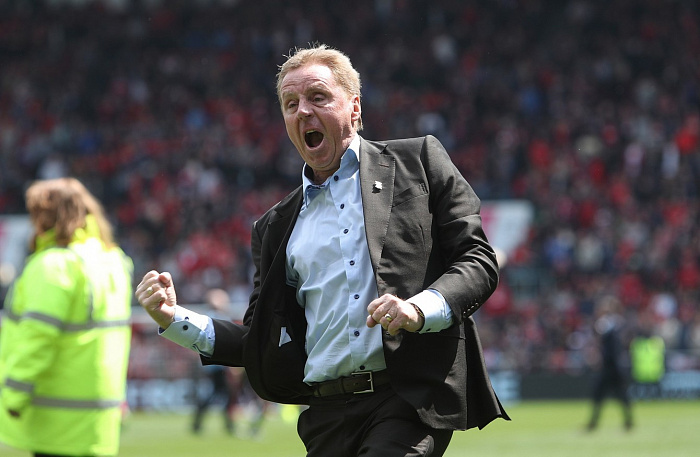 Как бывший капитан сборной России по футболу Алексей Смертин в Тюмени текбол популяризировал