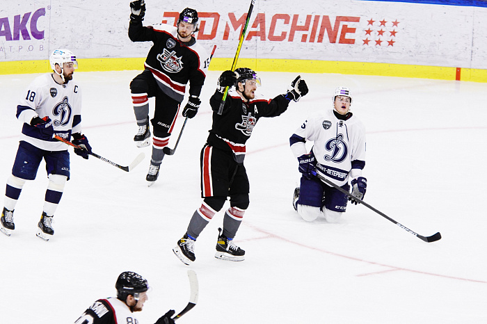 Денис Давыдов: «На жену и машину не жалуются - сами выбирали»