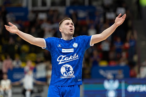 Гол Никиты Емельянова не помог сургутскому "Факелу" выйти в полуфинал Кубка России по футзалу