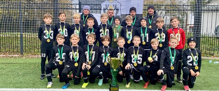 Юные тюменцы стали первыми в «Золотой группе»