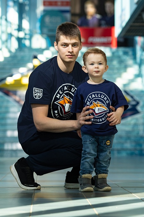 Защитник магнитогорского хоккейного клуба «Металлург» Артём Минулин: «Ночами засыпал и представлял, как подниму Кубок Гагарина»