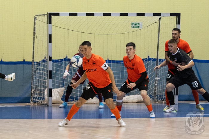 Тюменские дублёры одолели команду из Сыктывкара