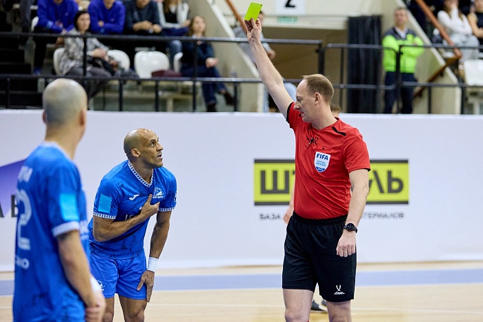 Тюменский арбитр отсудит матчи Суперлиги с участием «коммунистов»