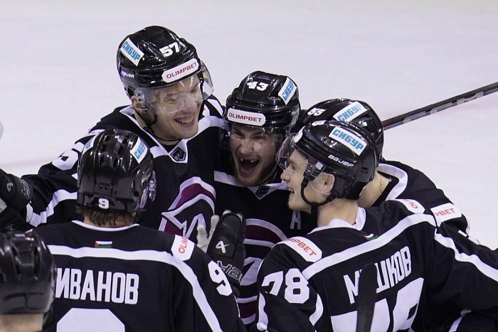 Хоккейный клуб «Рубин» обыграл команду из Воскресенска