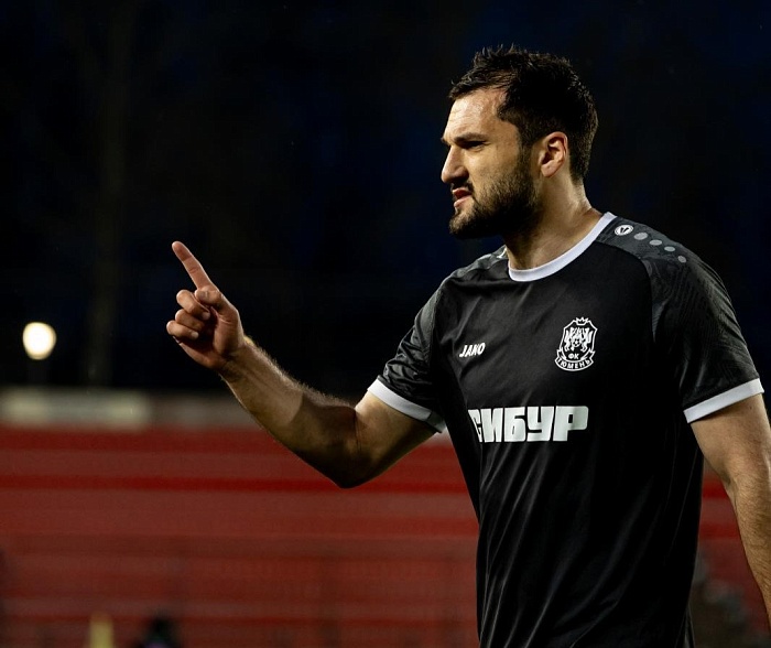 Футбольная «Тюмень» отправилась на Дальний Восток