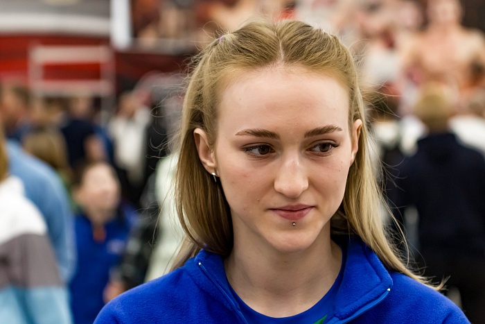 Девушки из армрестлинга и пауэрлифтинга: и сильные, и красивые