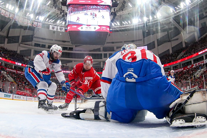 Тюменцы Александр Плесовских и Макар Насретдинов - обладатели Кубка Харламова