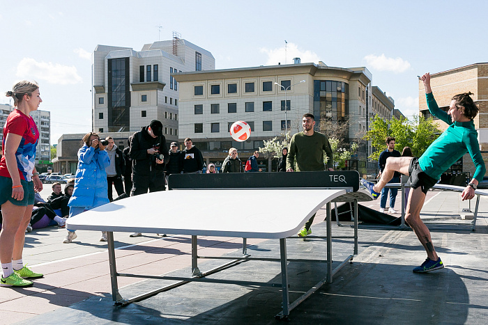 Как бывший капитан сборной России по футболу Алексей Смертин в Тюмени текбол популяризировал