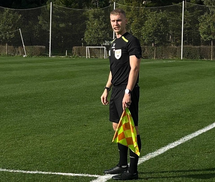 Тюменский арбитр работает на матчах в Турции