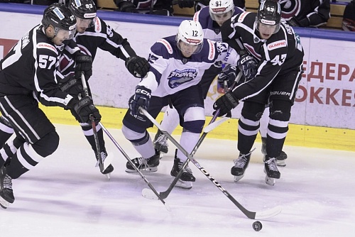 «Рубин» впервые побеждает по буллитам и выигрывает третий матч подряд с дебютной шайбой Егора Иванова