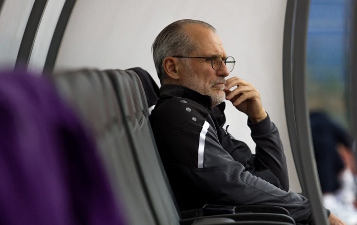 Главный тренер футбольного клуба «Тюмень» Сергей Попков заявил, что будет просить руководство о досрочном расторжении контракта