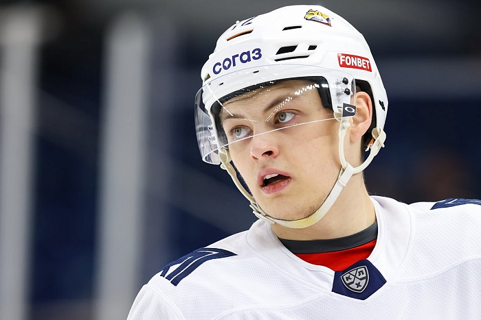 Защитник магнитогорского хоккейного клуба «Металлург» Артём Минулин: «Ночами засыпал и представлял, как подниму Кубок Гагарина»