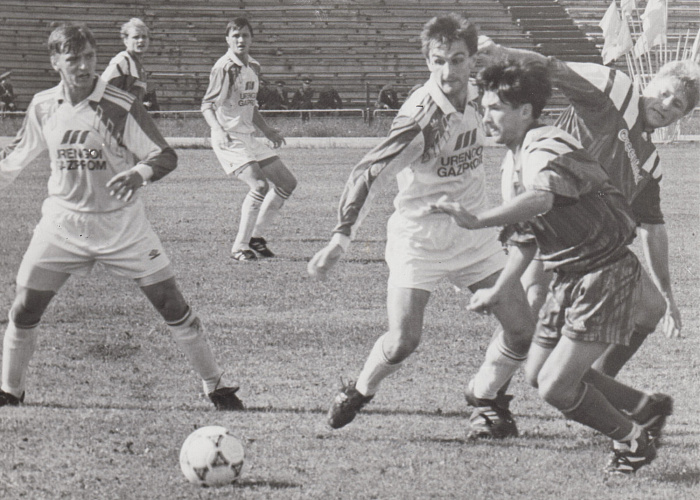 Вячеслав Камольцев (крайний слева)