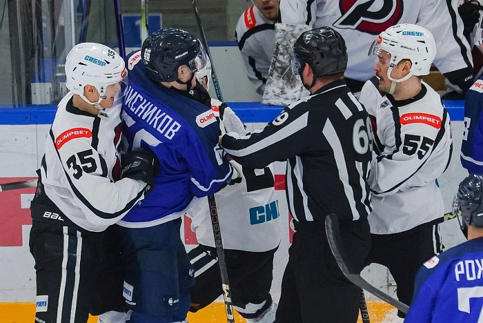 Хоккейный клуб «Рубин» сыграл результативно и проиграл