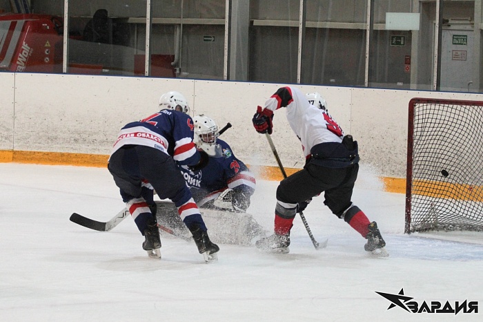 Тюменский СХК «Газовик» уступил в Сургуте