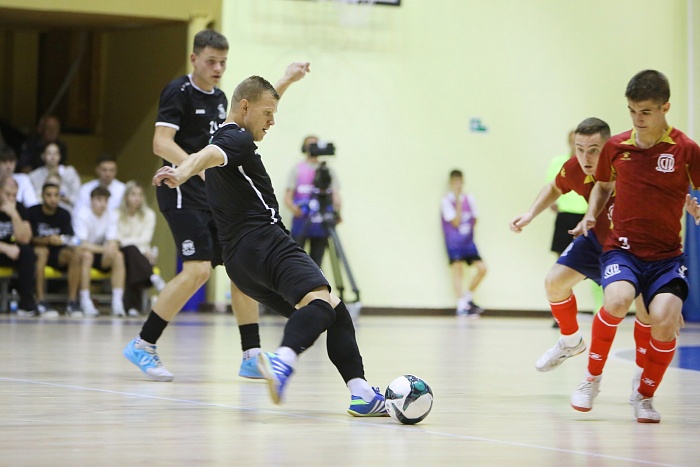 Турнир на призы Тюменской области. "Тюмень" - "Сибиряк"