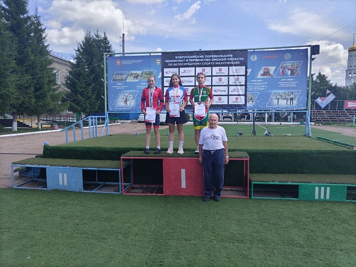 Тюменцы завоевали медали в велогонке «кросс-кантри»