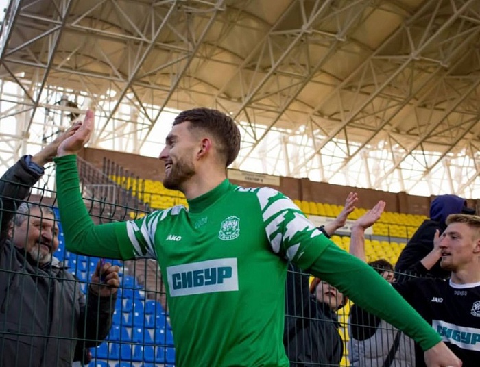 Официально: Александр Довгаль продолжит карьеру в ульяновской «Волге»