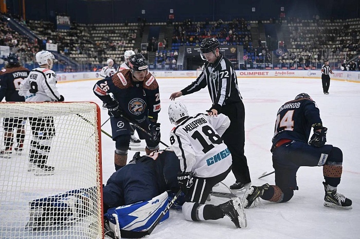 Хоккейный клуб «Рубин» победил в Орске
