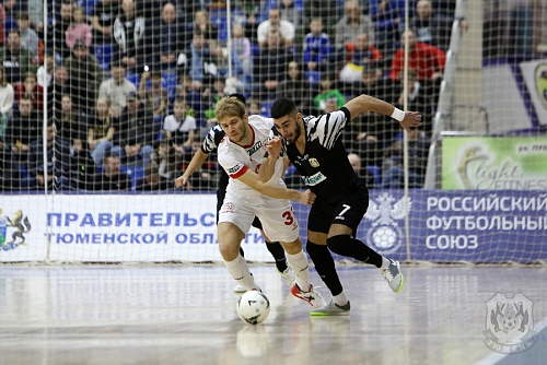 Камиль Герейханов и Данил Карпюк отличились в чемпионате Казахстана по футзалу