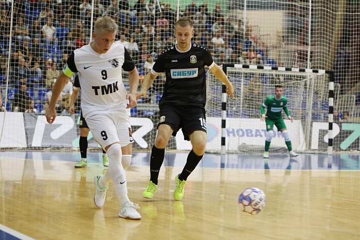 Комментатор «Матч ТВ» Кирилл Земсков и двукратный чемпион России по мини-футболу Евгений Мишарин разошлись миром в точности прогнозов на 1-й тур PARI-Суперлиги