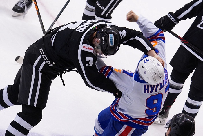 Форвард хоккейного «Рубина» Егор Иванов: «По шаблону мне проще играть»